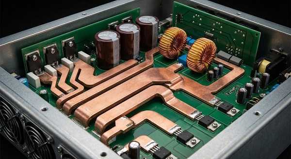 Heavy copper PCB designed for high power grid tied inverters and modular UPS systems