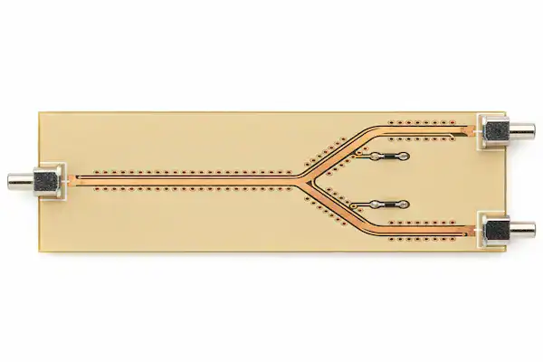 Microwave-power-splitter-PCB-on-Rogers-substrate-Reliable-RF-PCB-Manufacturer.webp