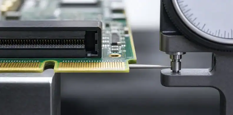 An engineering scene for PCB edge connector bevel showing beveled gold-finger card edge.