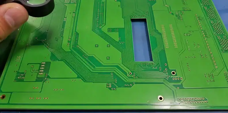 Continuous reference planes protect large PCB signal integrity along long traces.